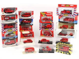 Lot 72 - DIVERS (22)