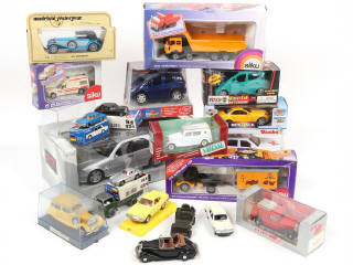 Lot 176 - DIVERS (20)