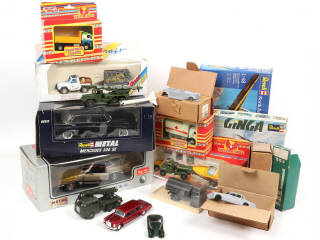 Lot 178 - DIVERS (19)