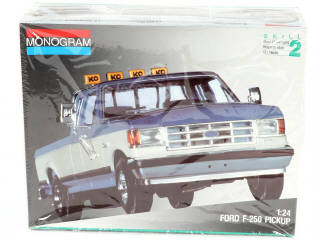 Lot 297 - ERTL (USA) (3)