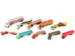 Lot 242 - MAJORETTE (FRANCE) (10)