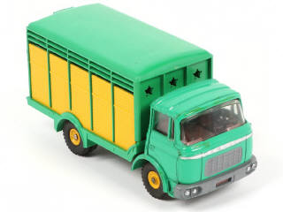 Lot 141 - DINKY TOYS (FRANCE) (1)