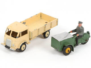 Lot 209 - DINKY TOYS (FRANCE) (2)