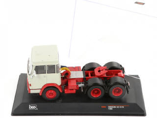 Lot 101 - IXO (CHINE) (2)