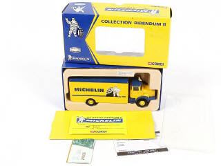 Lot 199 - CORGI TOYS (GB) (4)