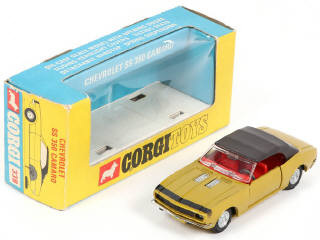 Lot 61 - CORGI TOYS (GB) (1)