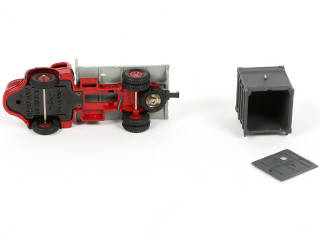 Lot 140 - DINKY TOYS (FRANCE) (1)