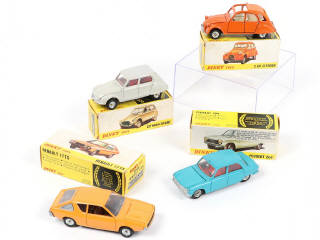 Lot 213 - DINKY TOYS (FRANCE) (4)