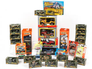 Lot 247 - DIVERS (30)