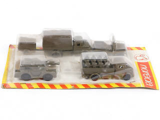 Lot 31 - DIVERS (6)