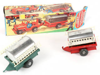 Lot 245 - DIVERS (10)