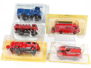 Lot 255 - DIVERS (14)