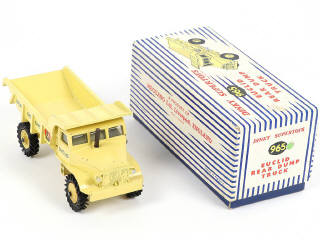 Lot 137 - DINKY TOYS (GB) (1)