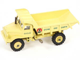 Lot 137 - DINKY TOYS (GB) (1)