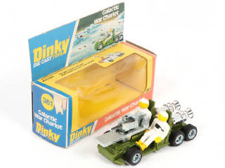 Lot 206 - DINKY TOYS (GB) (2)