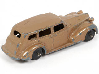 Lot 246 - DINKY TOYS (FRANCE) (1)