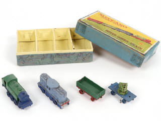 Lot 216 - DINKY TOYS (GB) (1)