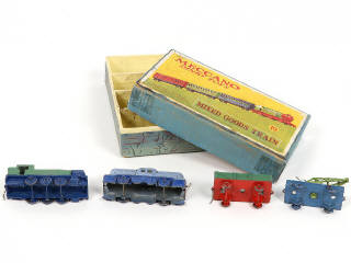 Lot 216 - DINKY TOYS (GB) (1)