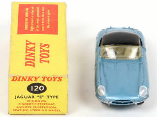 Lot 226 - DINKY TOYS (GB) (1)