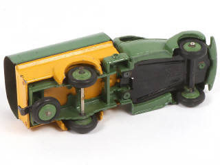 Lot 254 - DINKY TOYS (FRANCE) (1)