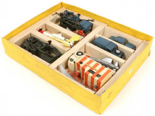 Lot 153 - CORGI TOYS (GB) (1)