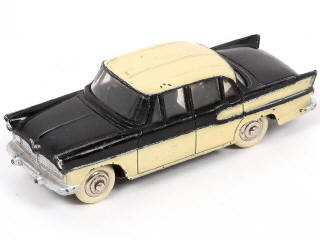 Lot 250 - DINKY TOYS (FRANCE) (1)