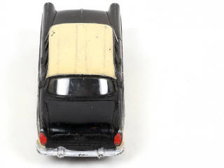 Lot 250 - DINKY TOYS (FRANCE) (1)