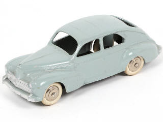Lot 247 - DINKY TOYS (FRANCE) (1)