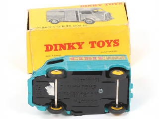 Lot 281 - DINKY TOYS (FRANCE) (1)