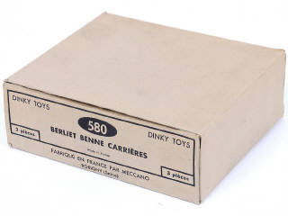 Lot 240 - DINKY TOYS (FRANCE) (1)