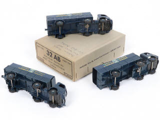 Lot 293 - DINKY TOYS (FRANCE) (1)