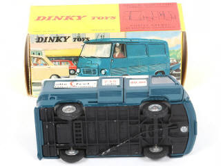 Lot 283 - DINKY TOYS (FRANCE) (1)