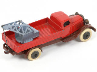 Lot 252 - DINKY TOYS (FRANCE) (1)