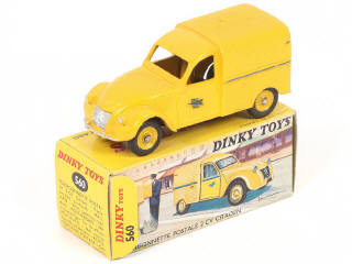 Lot 262 - DINKY TOYS (FRANCE) (1)
