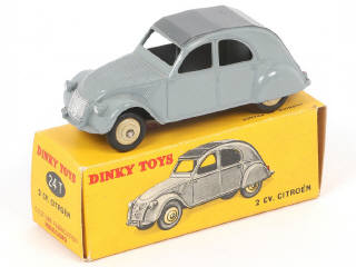 Lot 259 - DINKY TOYS (FRANCE) (1)