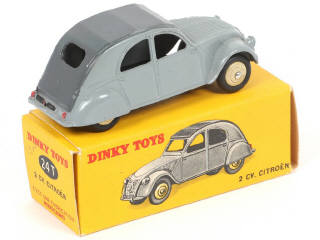 Lot 259 - DINKY TOYS (FRANCE) (1)