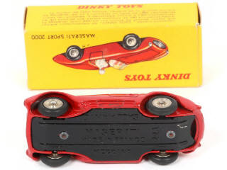 Lot 257 - DINKY TOYS (FRANCE) (1)