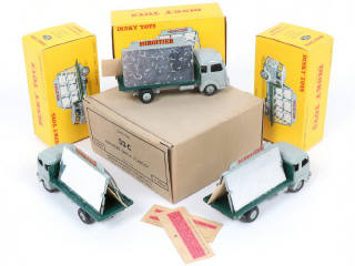 Lot 295 - DINKY TOYS (FRANCE) (1)
