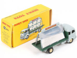 Lot 285 - DINKY TOYS (FRANCE) (1)