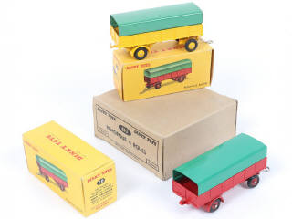 Lot 299 - DINKY TOYS (FRANCE) (2)