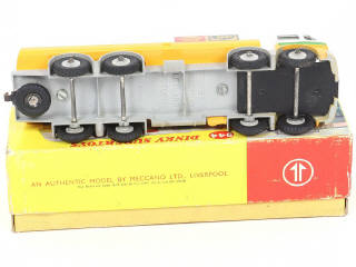 Lot 231 - DINKY TOYS (GB) (1)