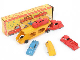 Lot 120 - TOOTSIETOY (USA) (1)