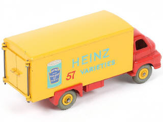 Lot 223 - DINKY TOYS (GB) (1)