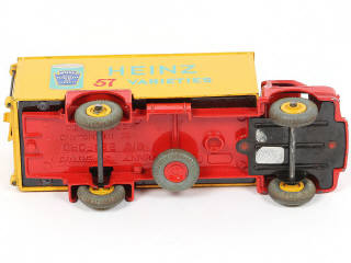 Lot 223 - DINKY TOYS (GB) (1)