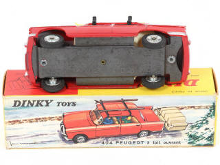 Lot 268 - DINKY TOYS (FRANCE) (1)
