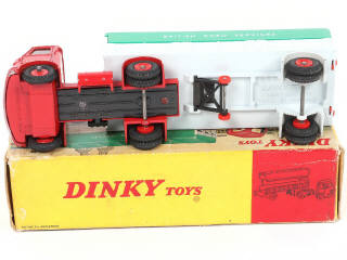 Lot 230 - DINKY TOYS (GB) (1)
