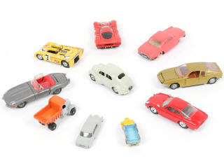 Lot 117 - DIVERS (10)