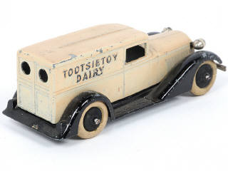 Lot 190 - TOOTSIETOY (USA) (1)