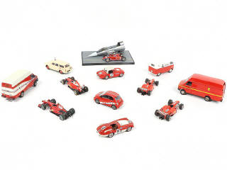 Lot 120 - DIVERS (11)