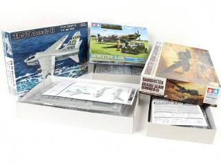 Lot 30 - DIVERS (6)